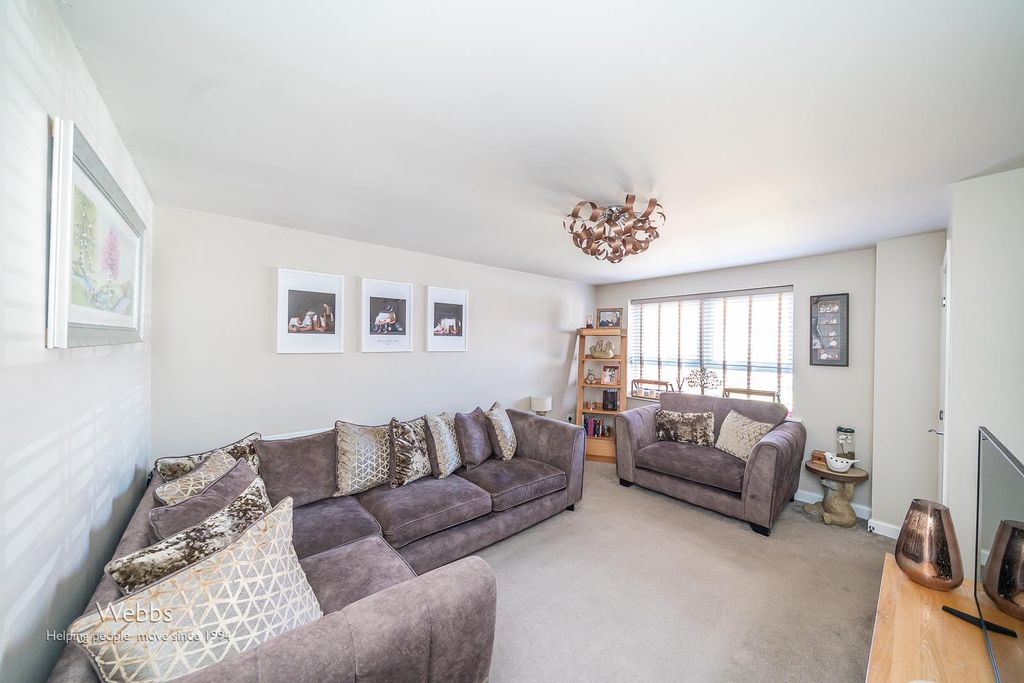 Property photo 2 of 28 Â© Webbs Estate Agents Â© (3 Of 151).Jpg