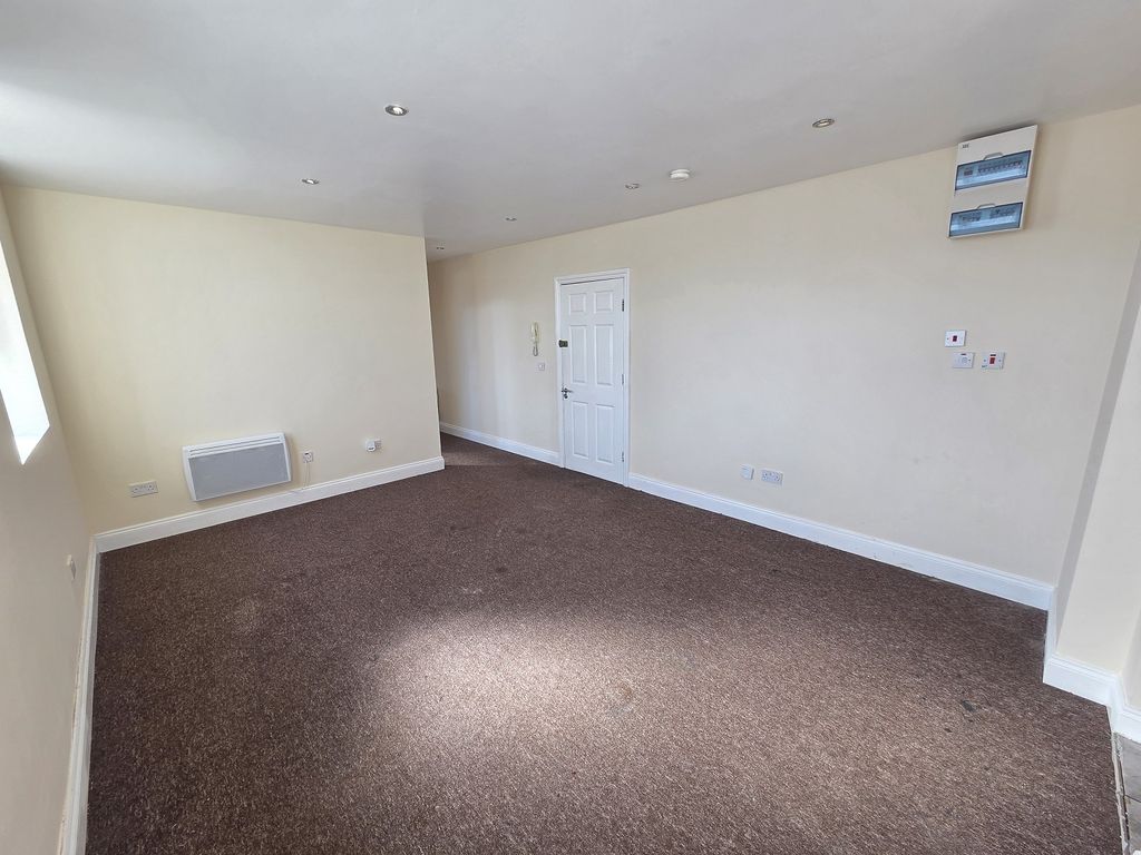 Property photo 2 of 6 Living Room