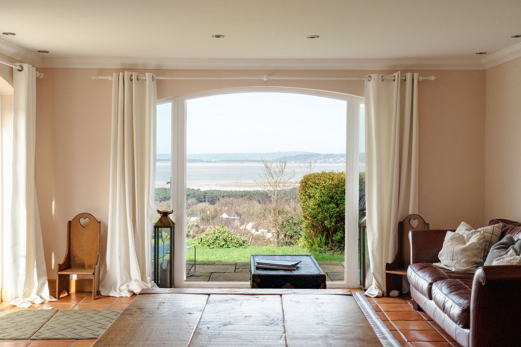 Property photo 1 of 30 333211 - _A742086-Hdr.Jpg