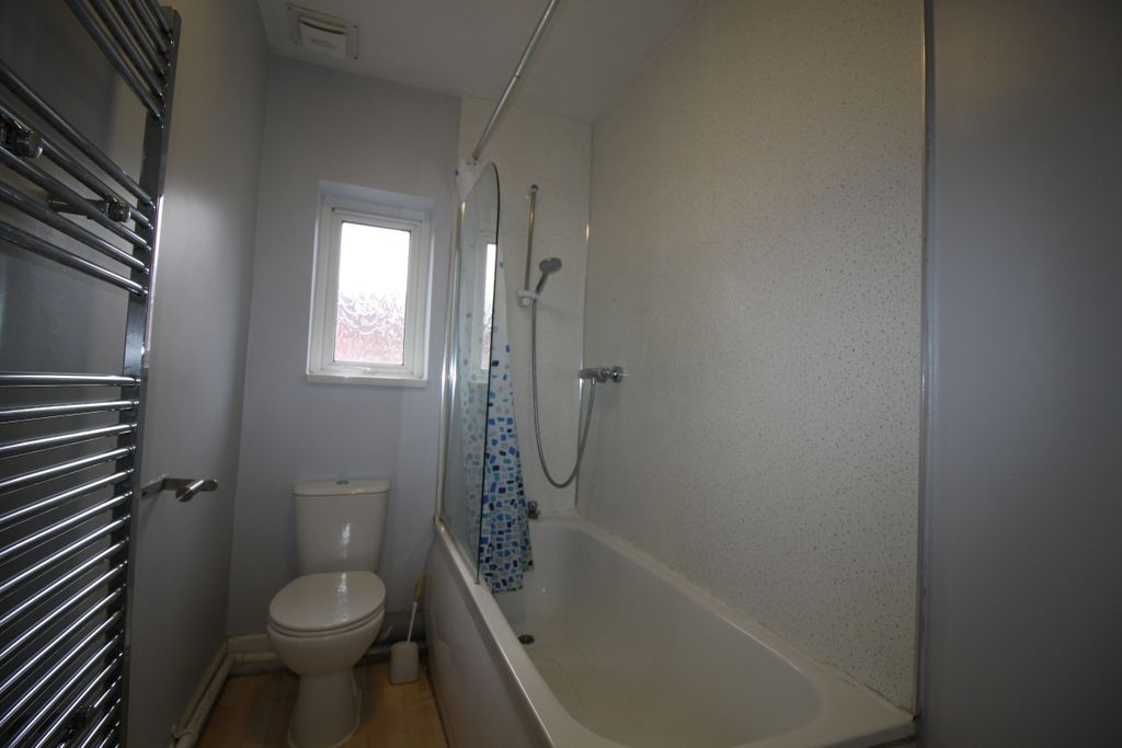 Property photo 2 of 36