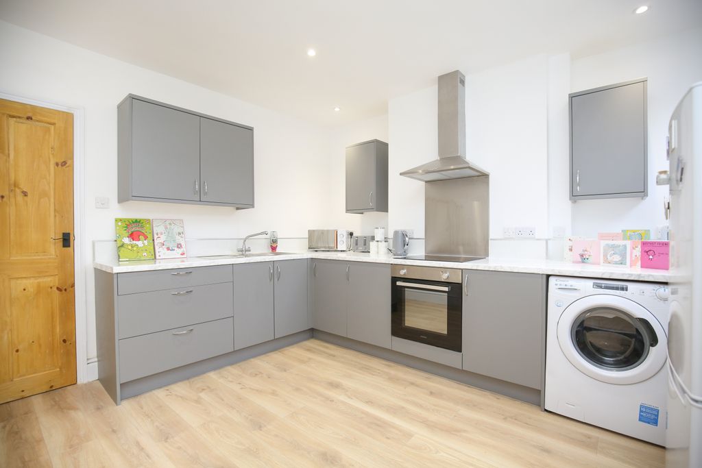 Property photo 3 of 13 Mw-2224