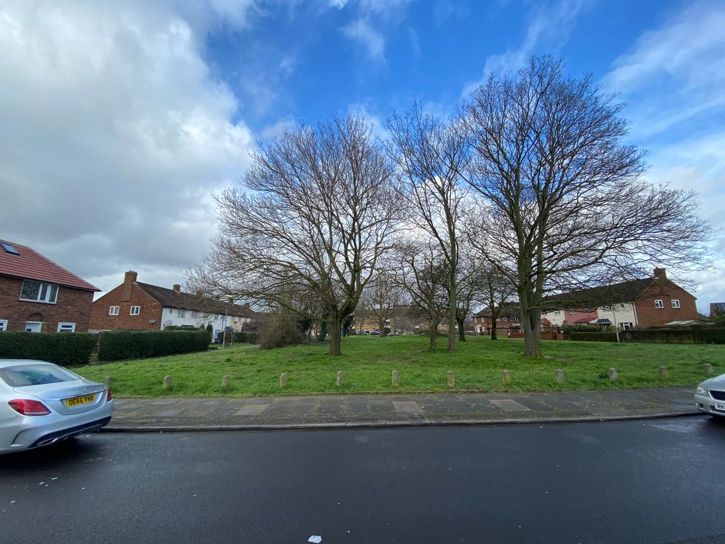 Property photo 3 of 3