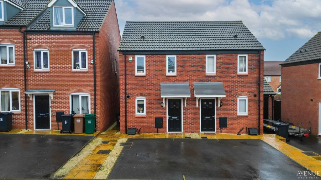 Property photo 1 of 17 4614421