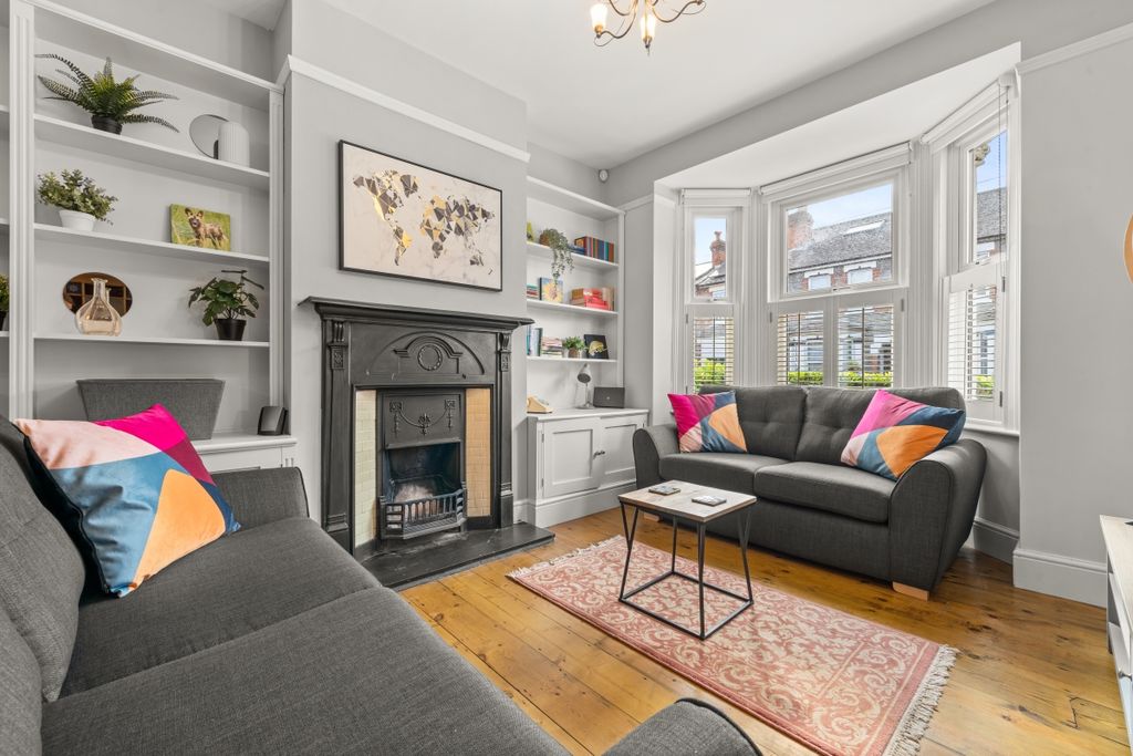 Property photo 2 of 16 Hat03554