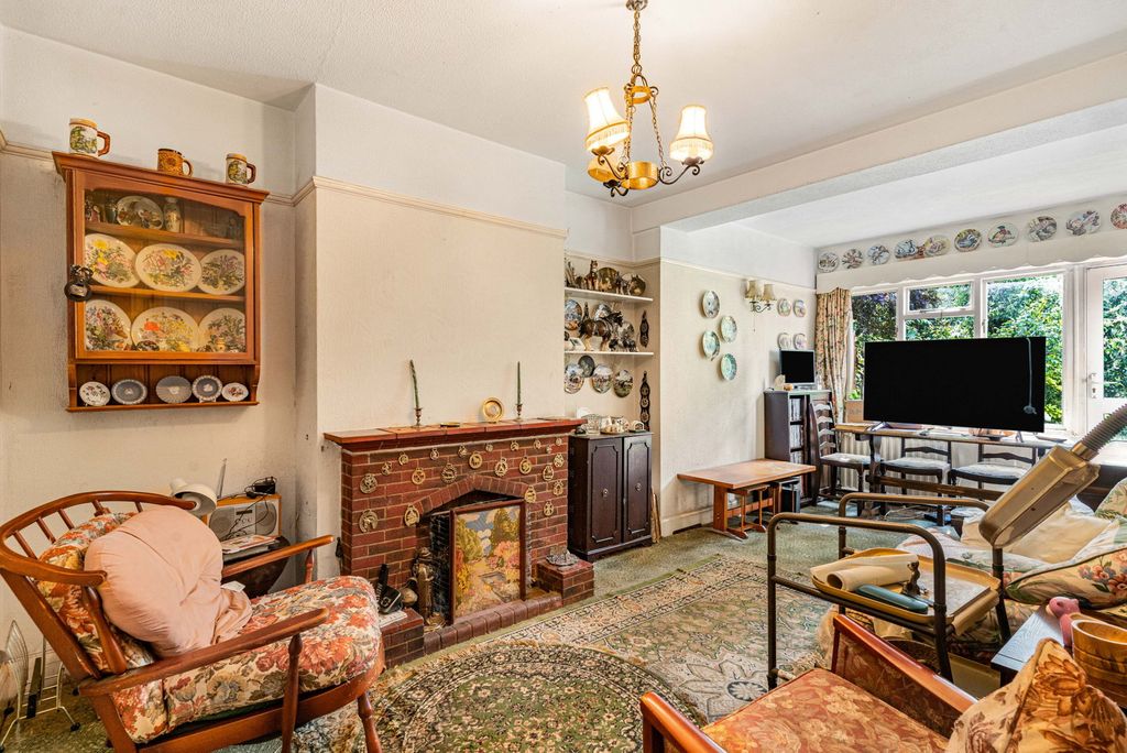 Property photo 3 of 16