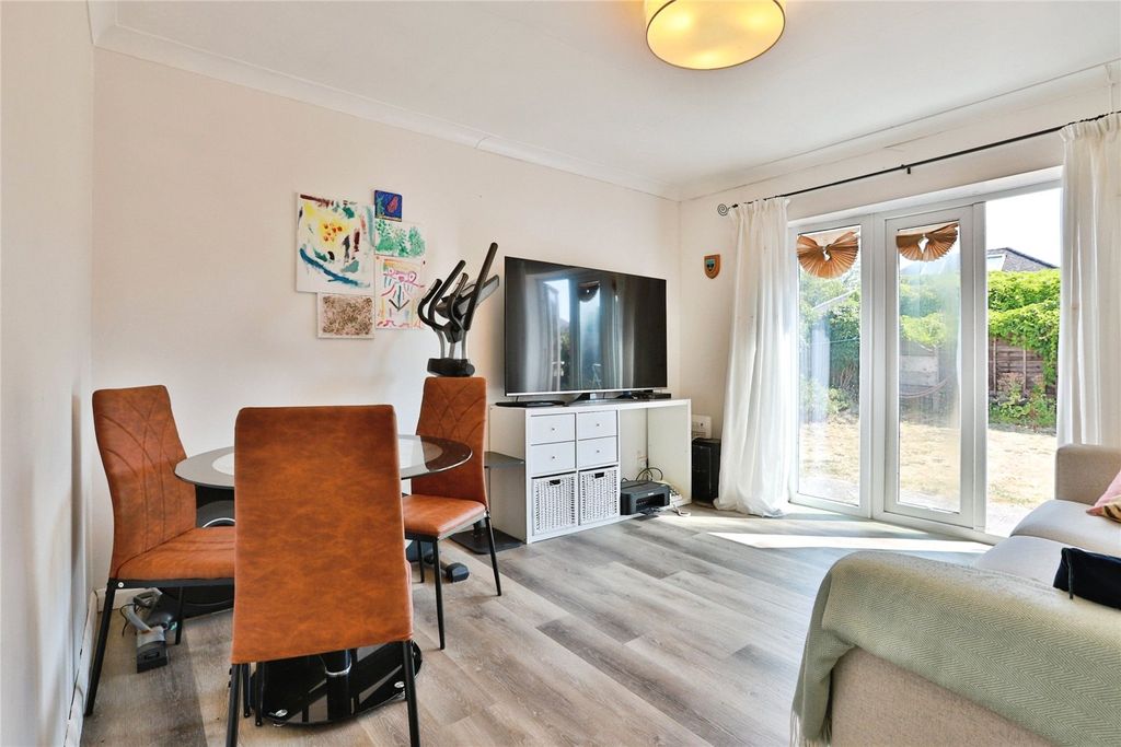 Property photo 2 of 11 Picture No. 10