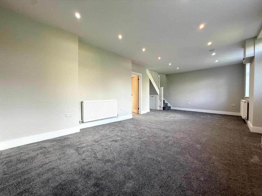 Property photo 3 of 15 Img_0073.Jpeg