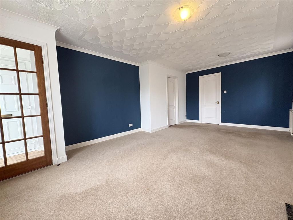 Property photo 3 of 14 3