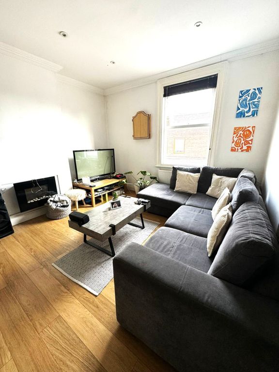 Property photo 1 of 7