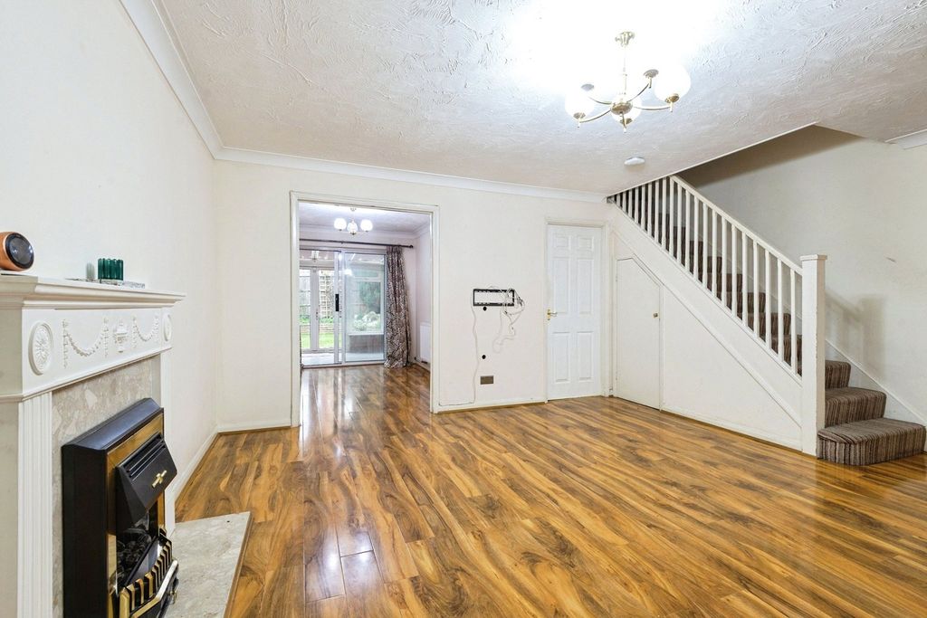 Property photo 2 of 24 Picture No. 34