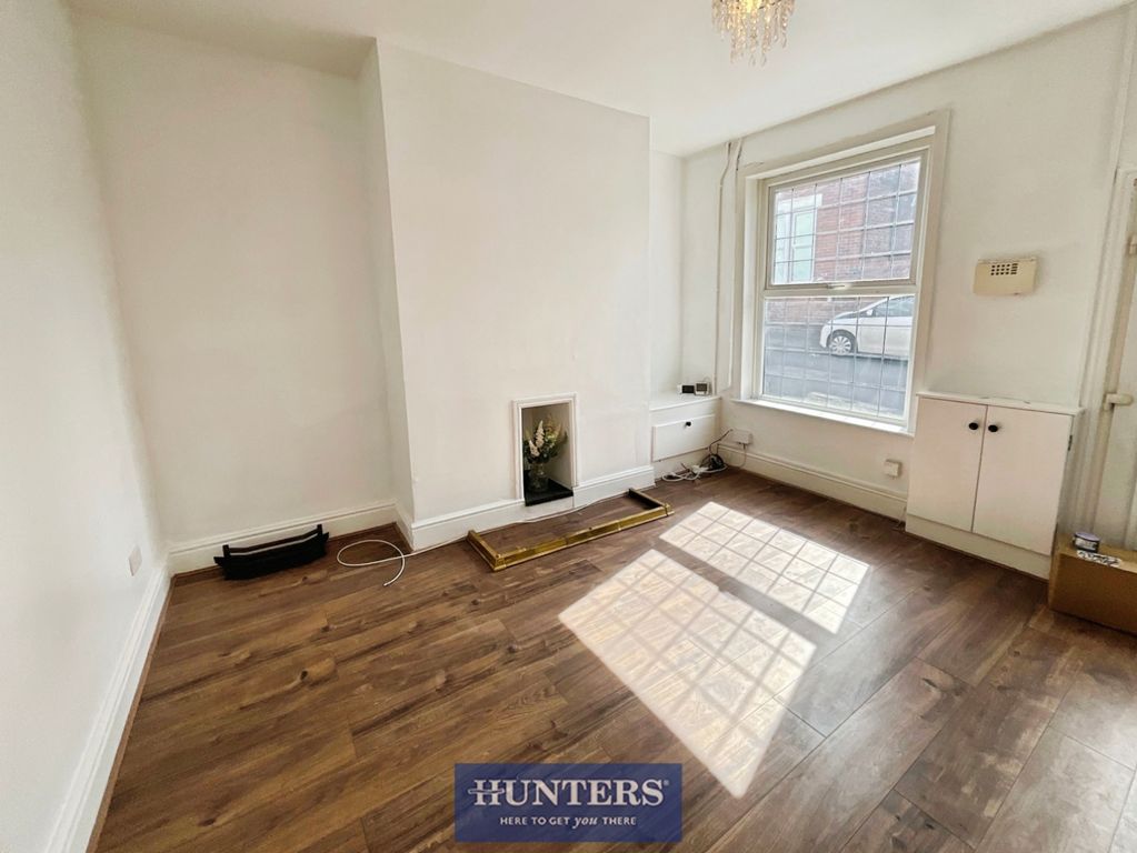 Property photo 3 of 10 Pbox-Img.Jpeg