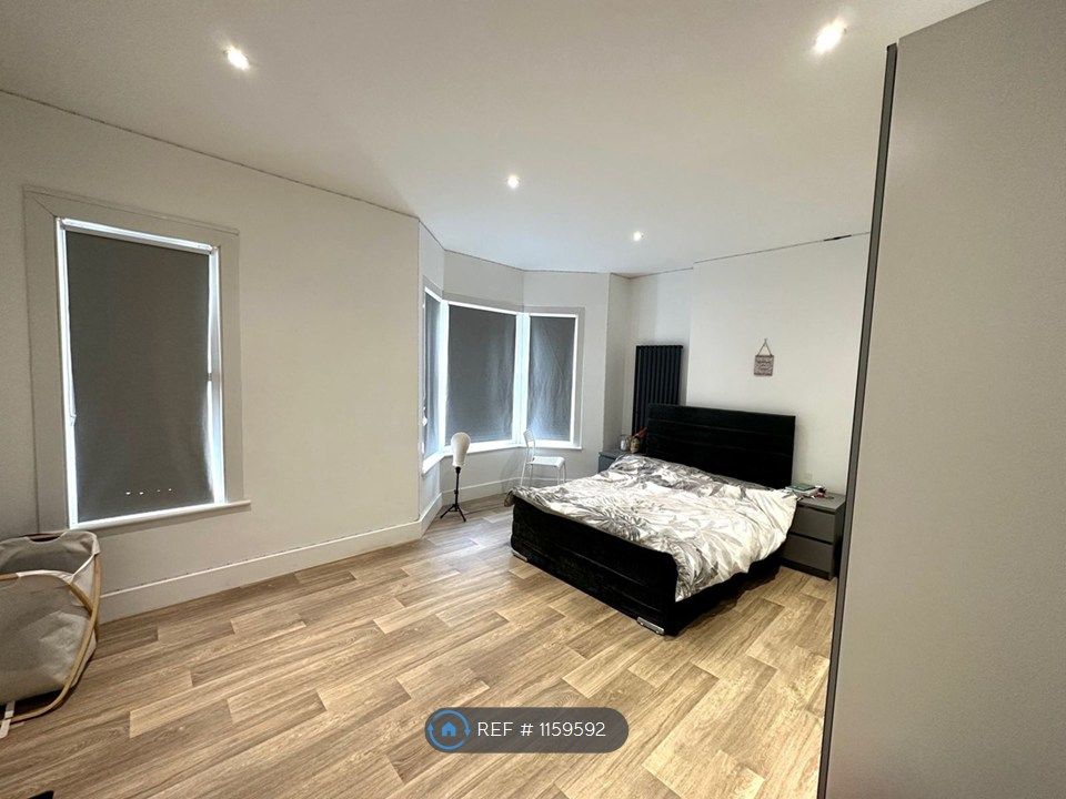 Property photo 2 of 3