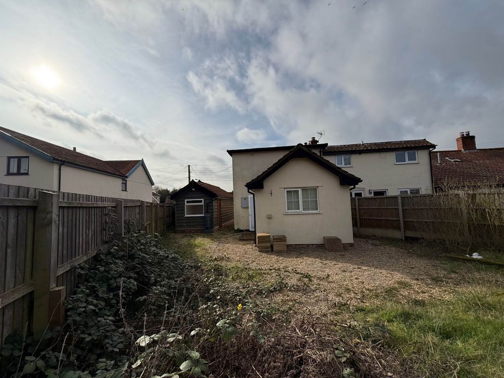 Property photo 3 of 23