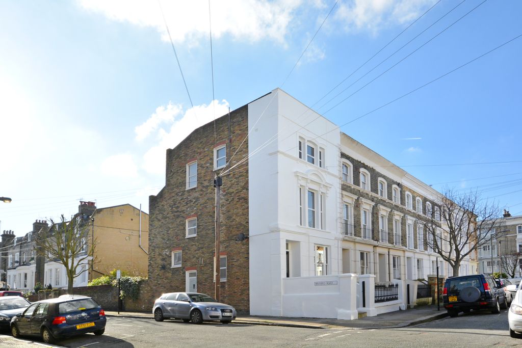 Property photo 1 of 7