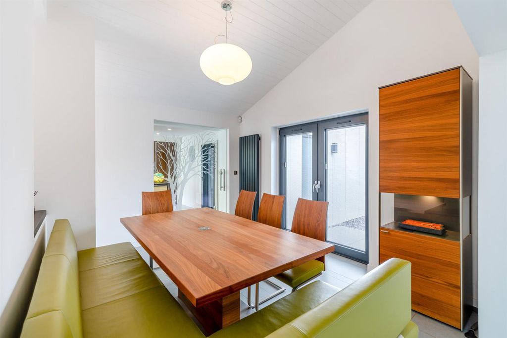 Additional image 8 of 5 bed detached house for saleBristol Road, Frenchay, Bristol BS16