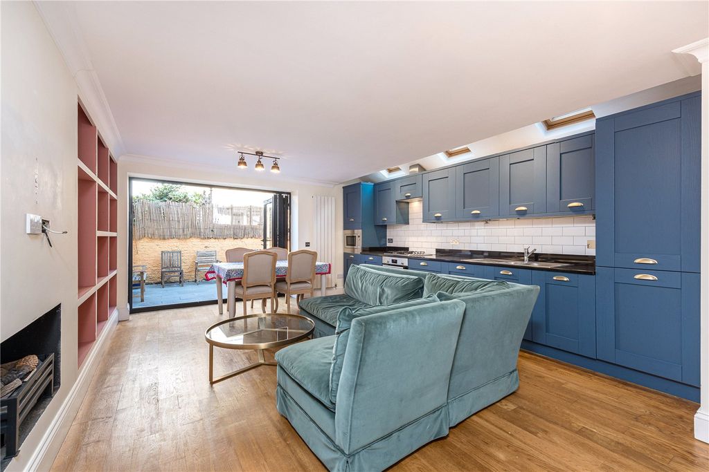 Property photo 2 of 14 Picture No. 02