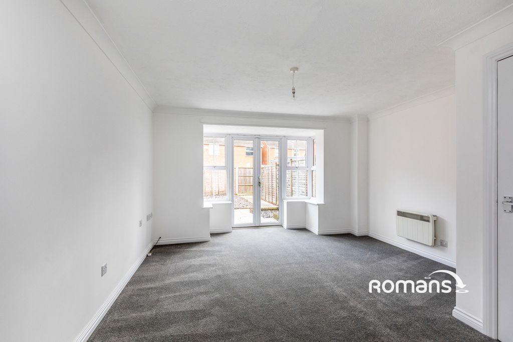 Property photo 3 of 10 Photo