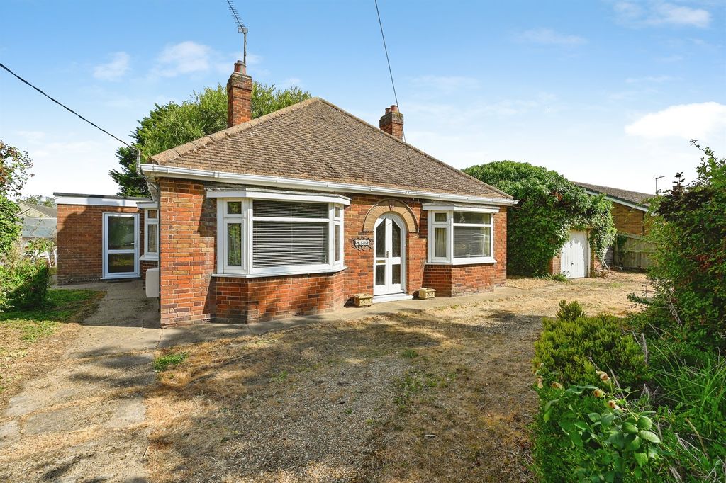 Property photo 2 of 20