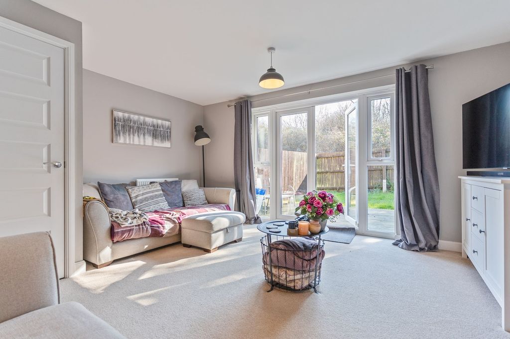 Property photo 3 of 17