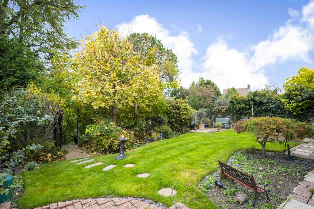 Property photo 3 of 16