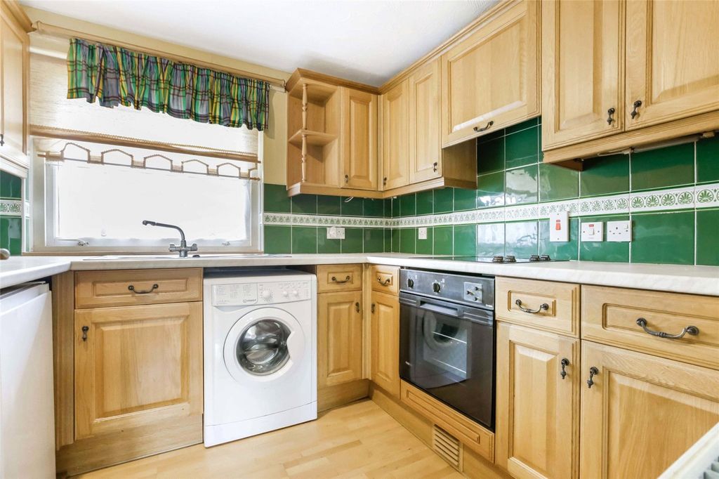 Property photo 2 of 21 Picture No. 03