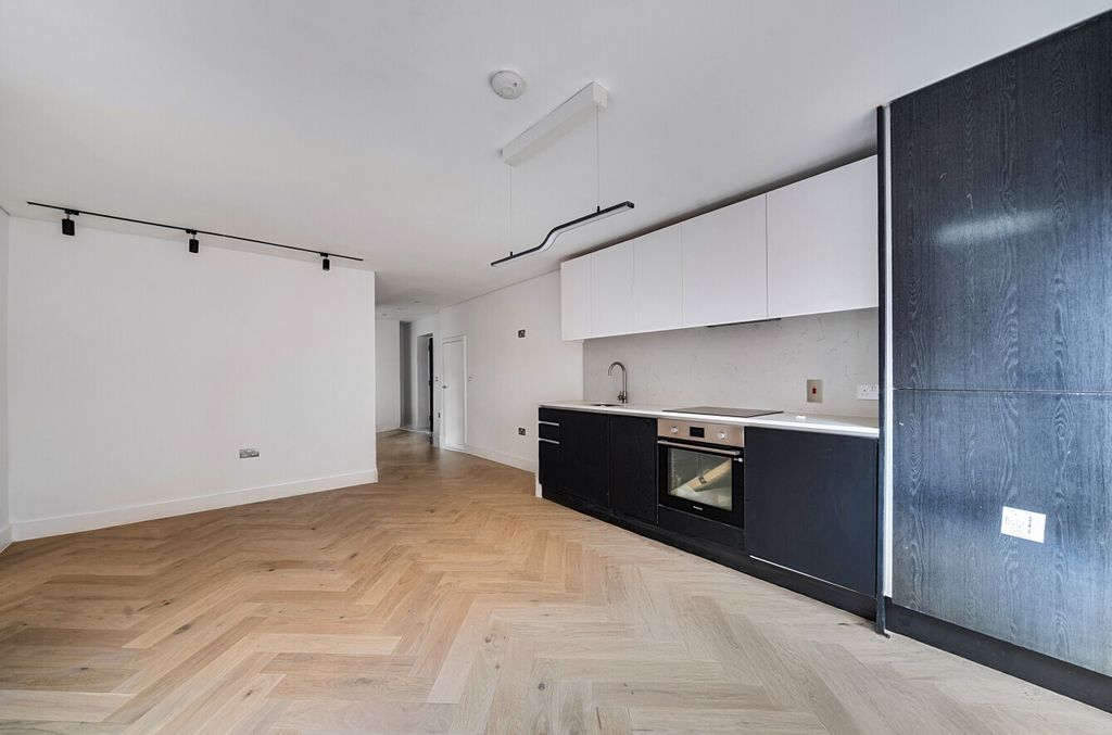 Property photo 3 of 10 Picture No. 09