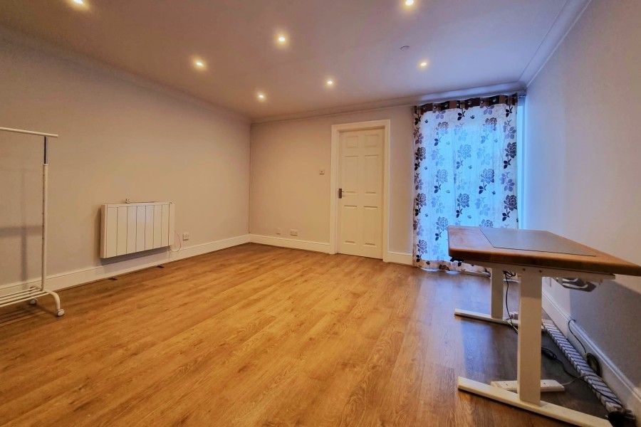 Property photo 1 of 4