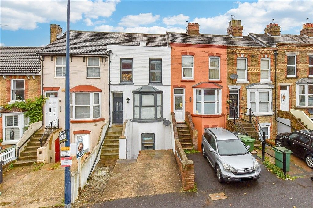 Property photo 1 of 10 Front Web