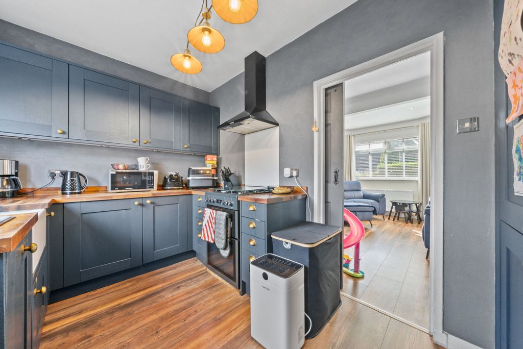 Property photo 3 of 26