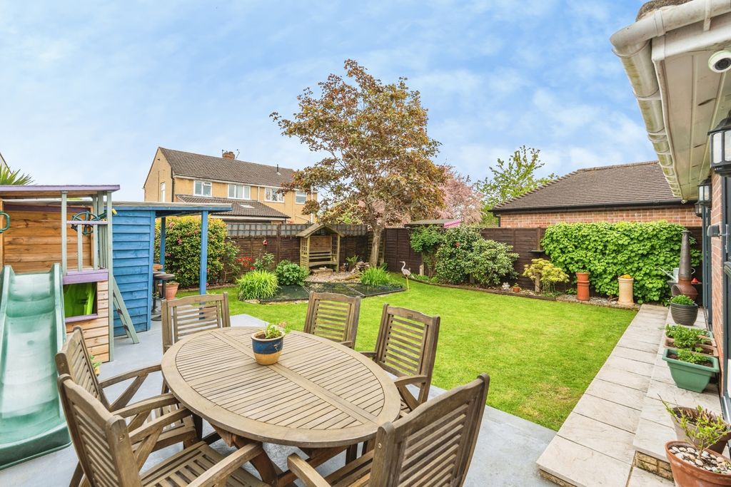 Property photo 3 of 30 Pbox-Img.Jpg