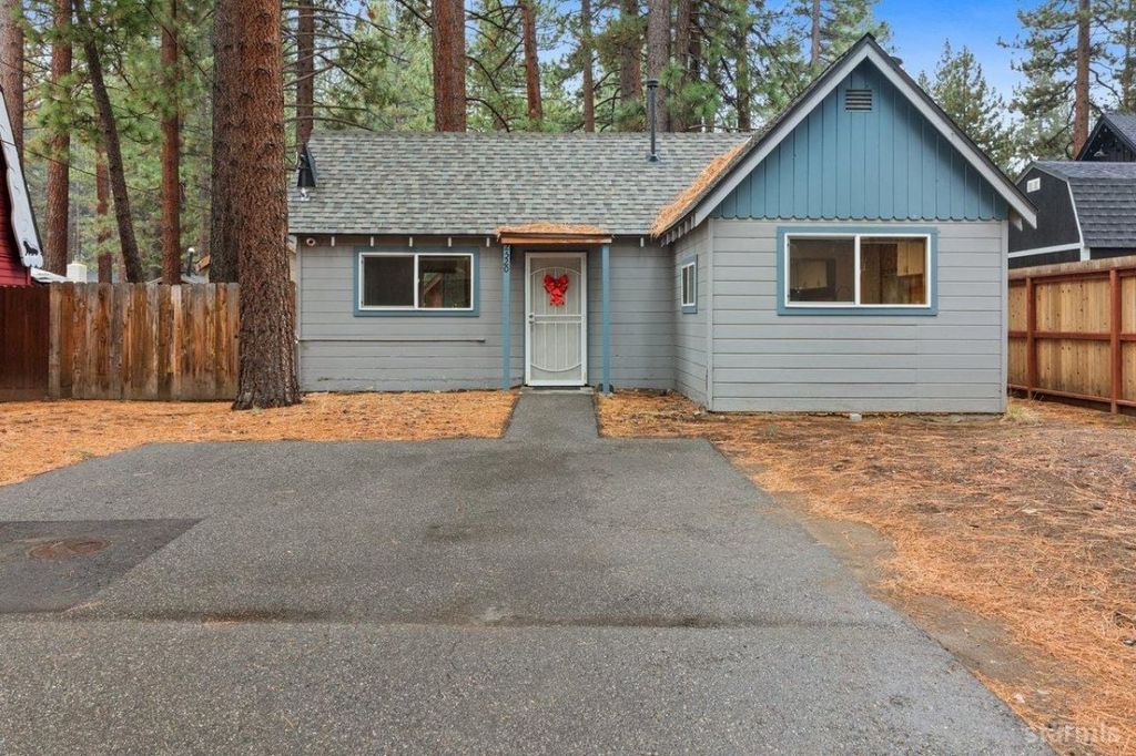 Property photo 1 of 27