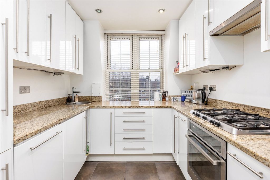 Property photo 3 of 7 Picture No. 21