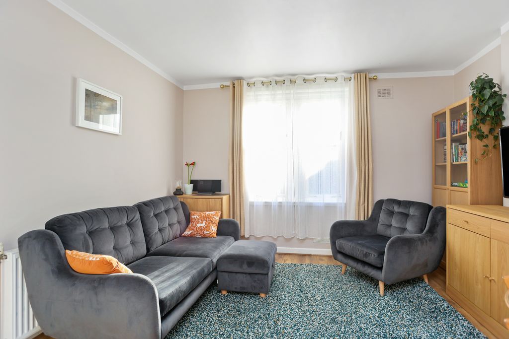 Property photo 2 of 19 Property Image 4