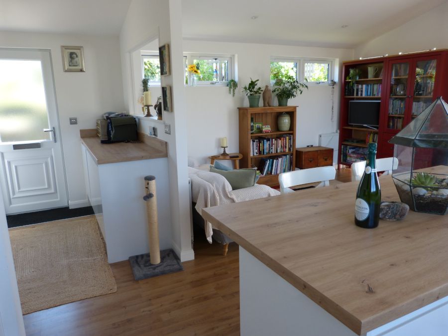 Property photo 3 of 25 Living Space