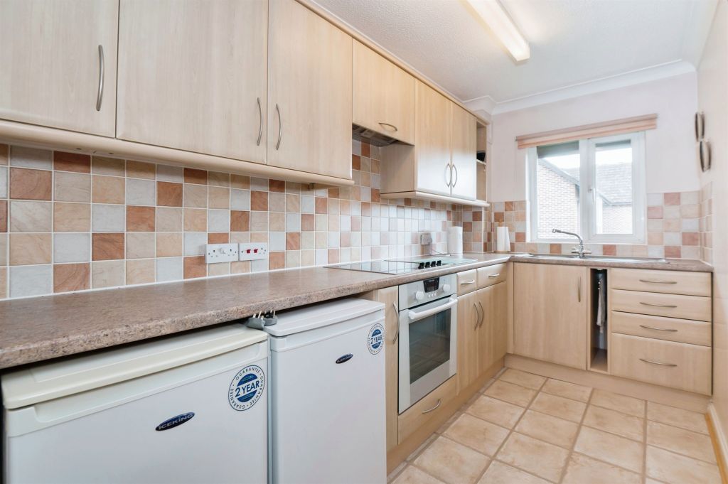 Property photo 3 of 17