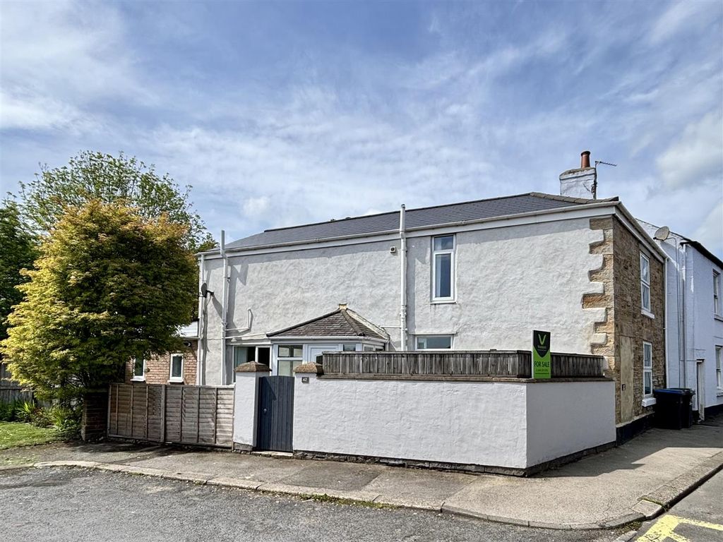 Property photo 1 of 16