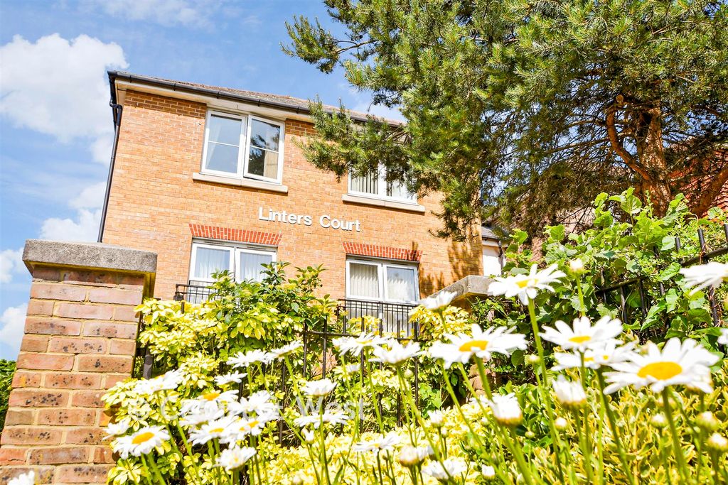 Property photo 2 of 13 External Lifestyle Photograph