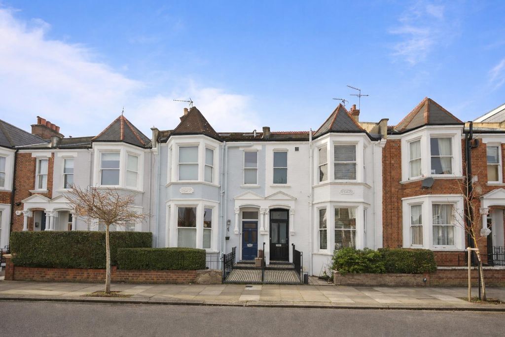 Property photo 2 of 15