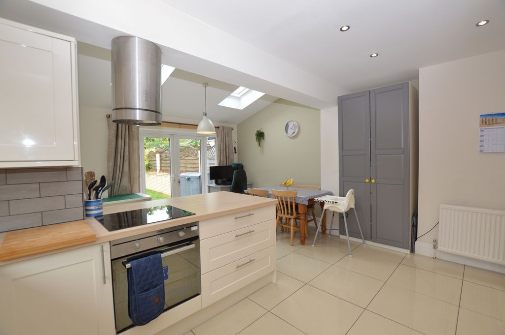 Property photo 3 of 16 Kitchen Diner