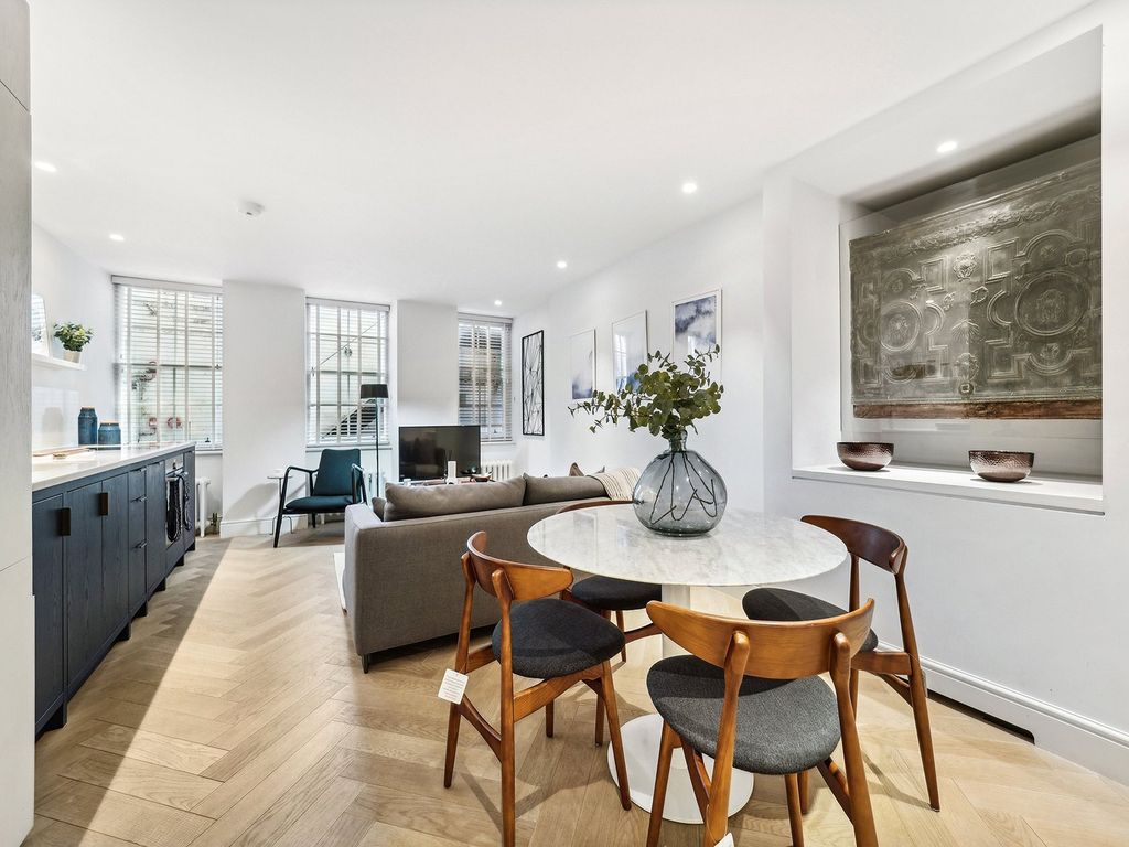 Property photo 1 of 10 Southampton St