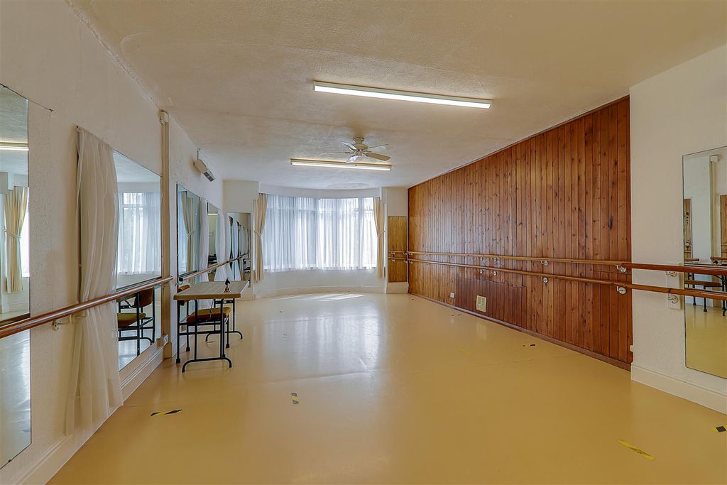 Property photo 2 of 10 Img_9459-Img_9461.Jpg