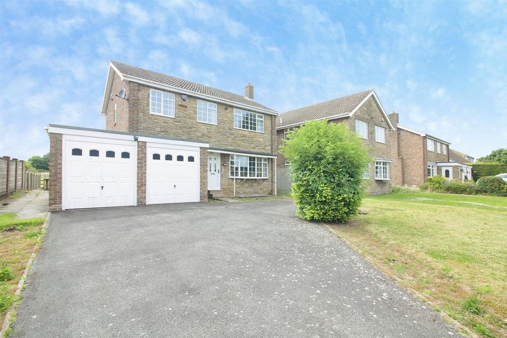 Property photo 1 of 17 Exterior