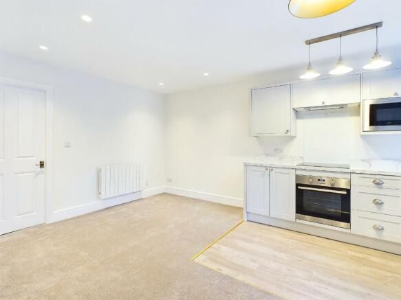 Property photo 3 of 8 Image