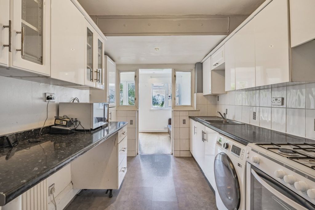 Property photo 3 of 14 1024079 (13)