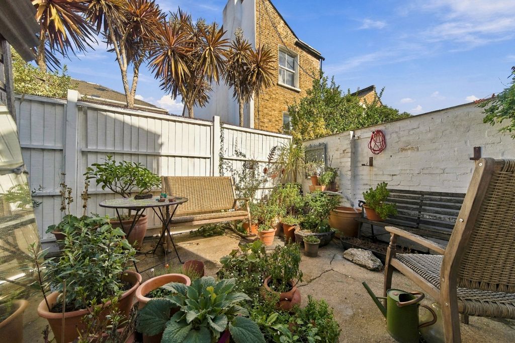 Property photo 2 of 12 Picture No. 01