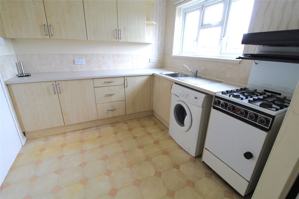 Property photo 2 of 10 Picture No. 04