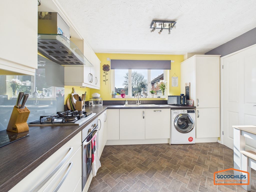 Property photo 2 of 24