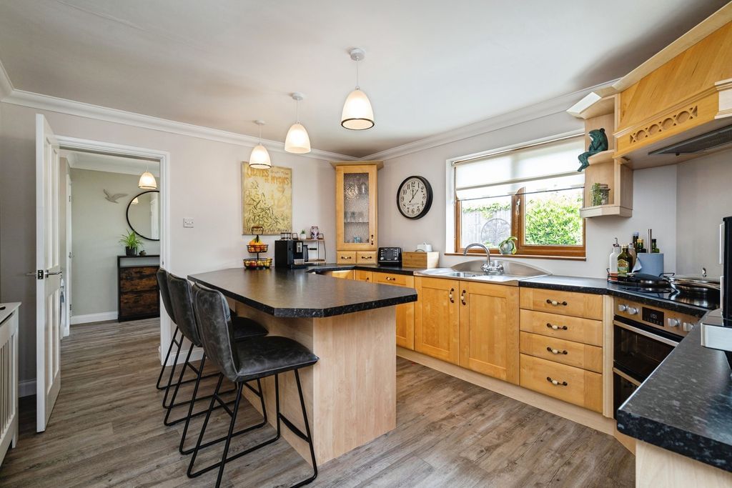 Property photo 2 of 22 Pbox-Img.Jpg