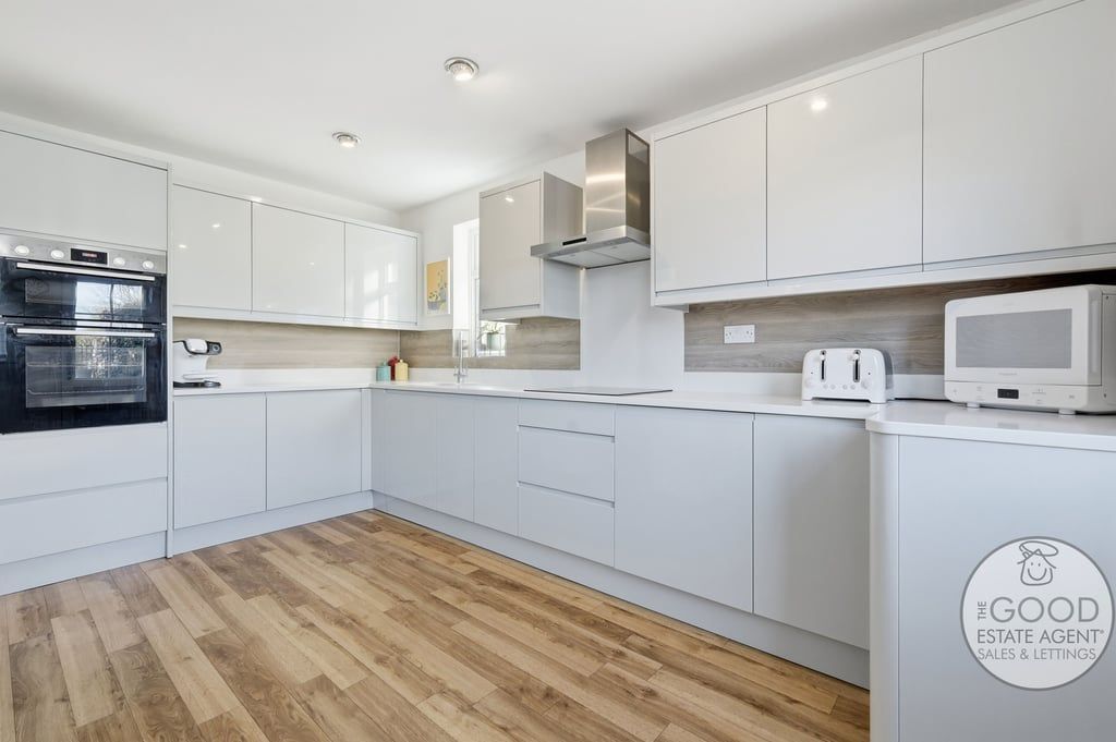 Property photo 3 of 30