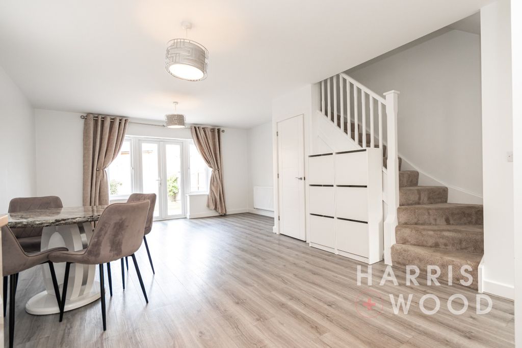 Property photo 2 of 20 3976014